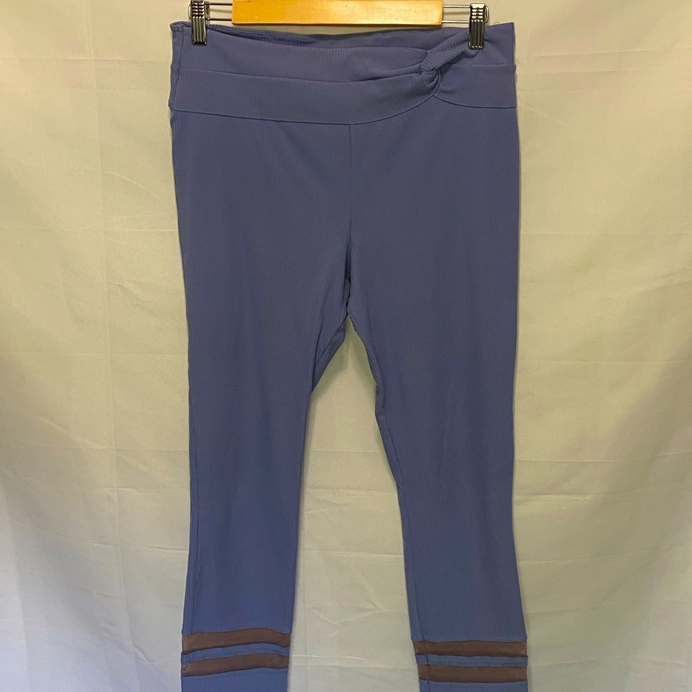 FP Movement ribbed crop leggings Periwinkle color.